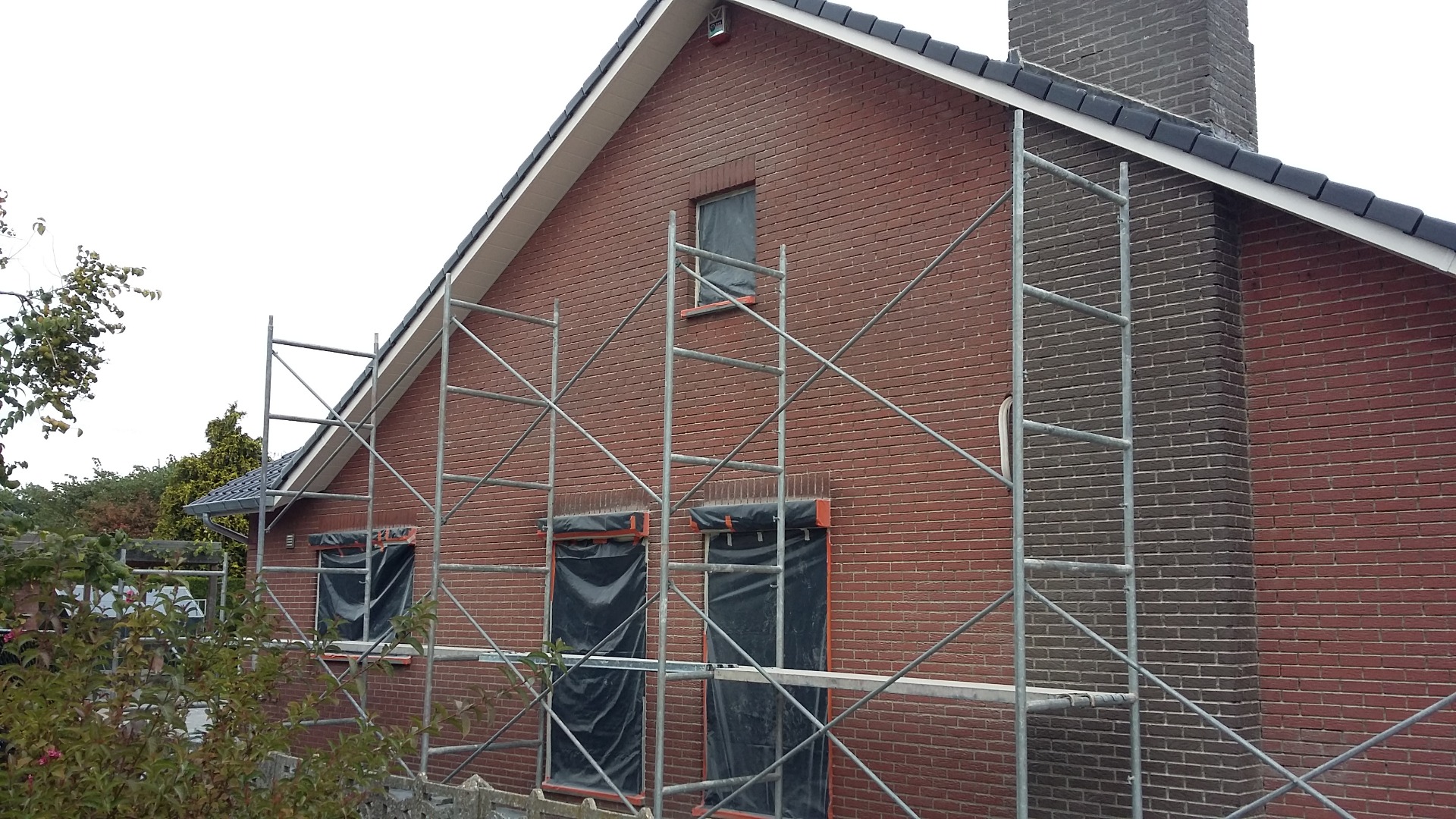 Reinigen woning en aanbrengen hydrofuge